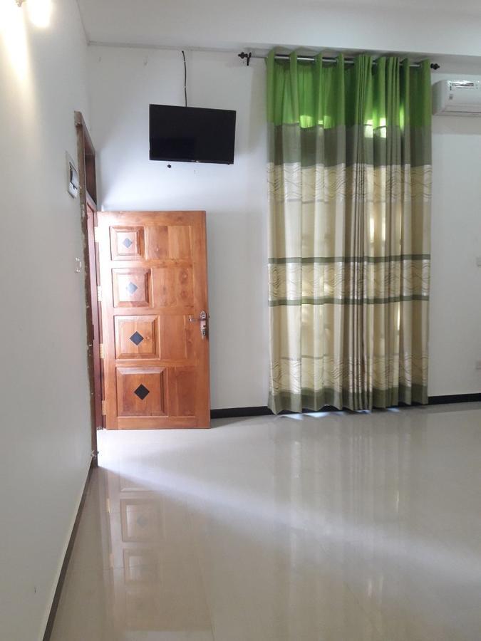 Avanya Hotel And Reception Hall Angunakolapelessa Εξωτερικό φωτογραφία